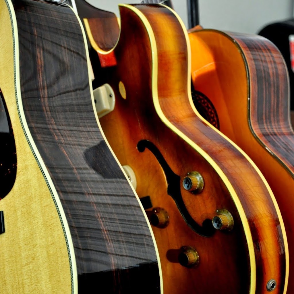 Planet Music School | 4935 55 Ave NW #206, Edmonton, AB T6B 3B1, Canada | Phone: (587) 520-7000