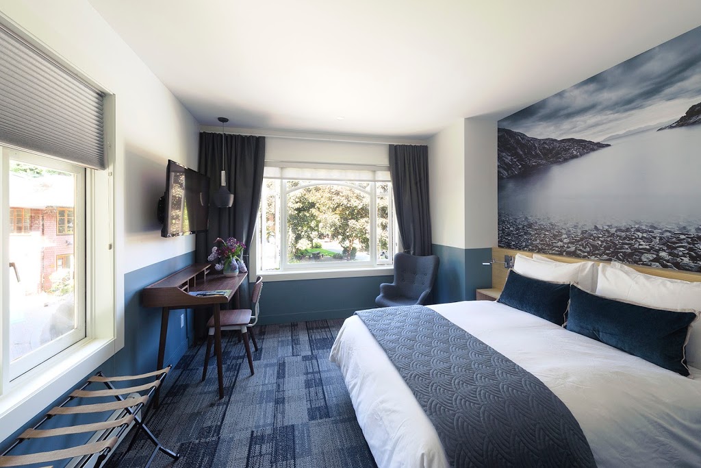 Artisan Suites on Bowen | 539 Artisan Ln, Bowen Island, BC V0N 1G2, Canada | Phone: (778) 899-9844