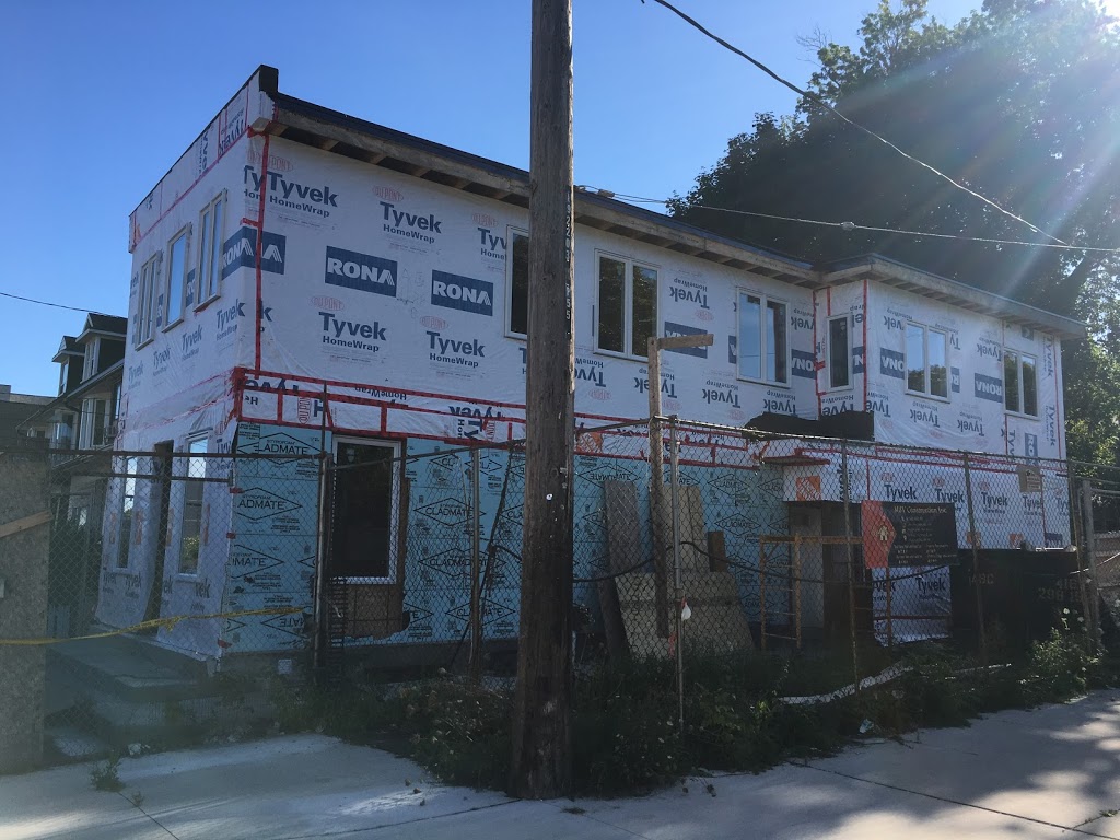 Green Mountain Market | 350 Coxwell Ave, Toronto, ON M4L 3B6, Canada | Phone: (416) 465-2528