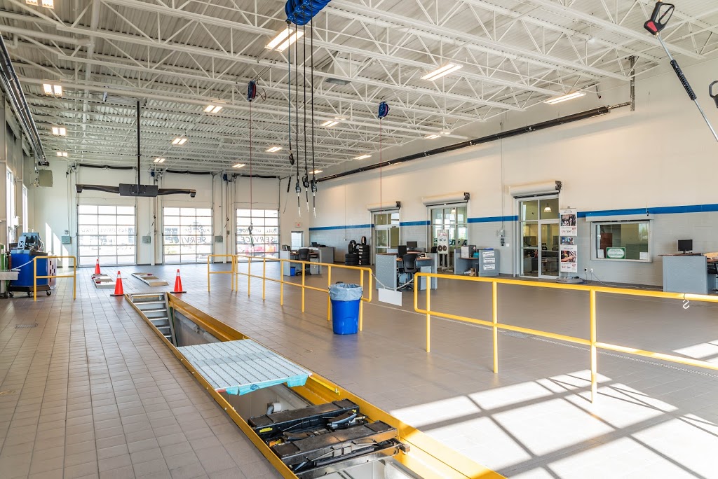 MacMaster Chevrolet Cadillac Buick GMC Ltd. | 1350 Driver Ln, London, ON N5V 0B4, Canada | Phone: (519) 455-6200
