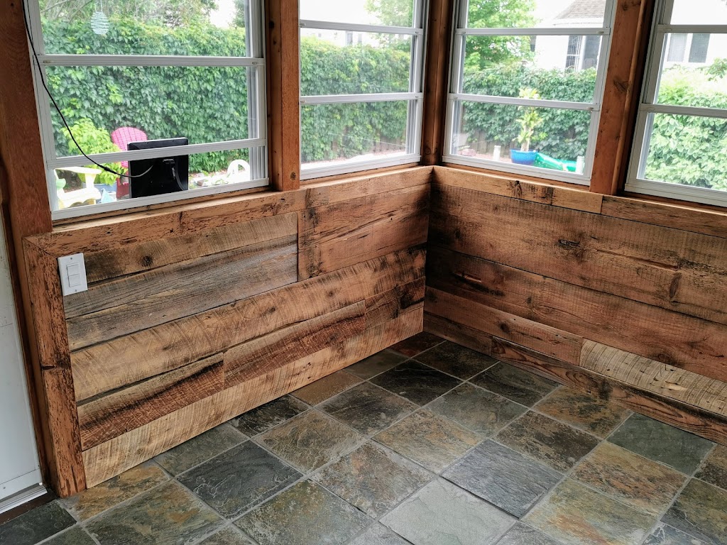 Valley Barn Board | 2002 QC-148, Luskville, QC J0X 2G0, Canada | Phone: (613) 880-7551