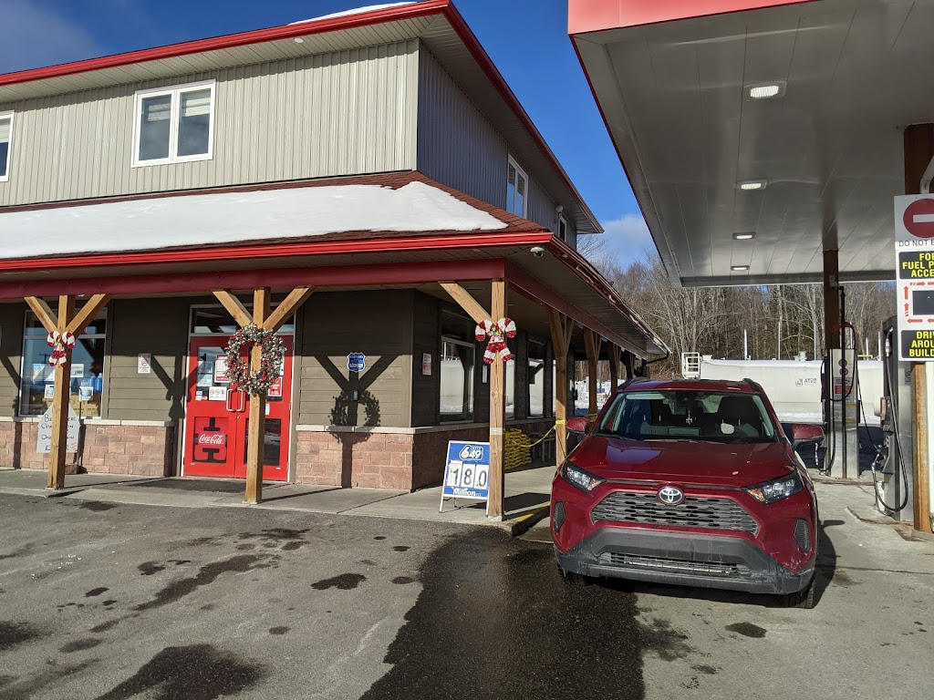 Eagles Nest Chip Stand & Gas | 2 Migizii Miikan, North Bay, ON P1B 8G5, Canada | Phone: (705) 474-2726