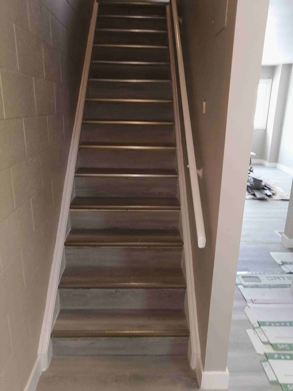 LP Contractor Renovation | 2212 23 Ave N, Lethbridge, AB T1H 4Z5, Canada | Phone: (403) 393-3062