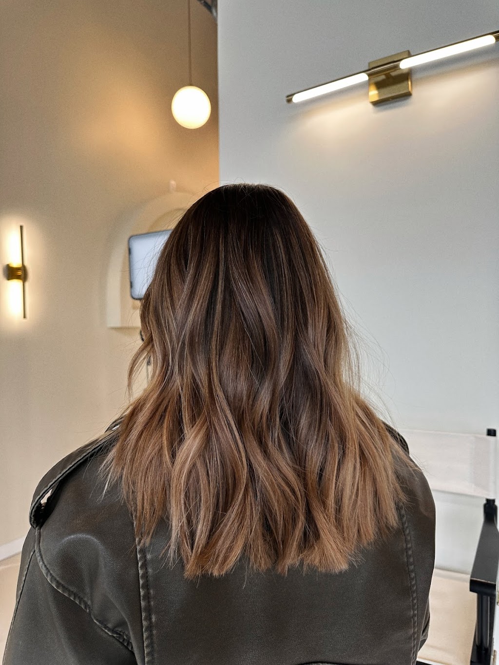 Salon Bask | 1320 Ave.Thérèse-Lavoie-Roux, Montréal, QC H2V 0C3, Canada | Phone: (514) 564-2275