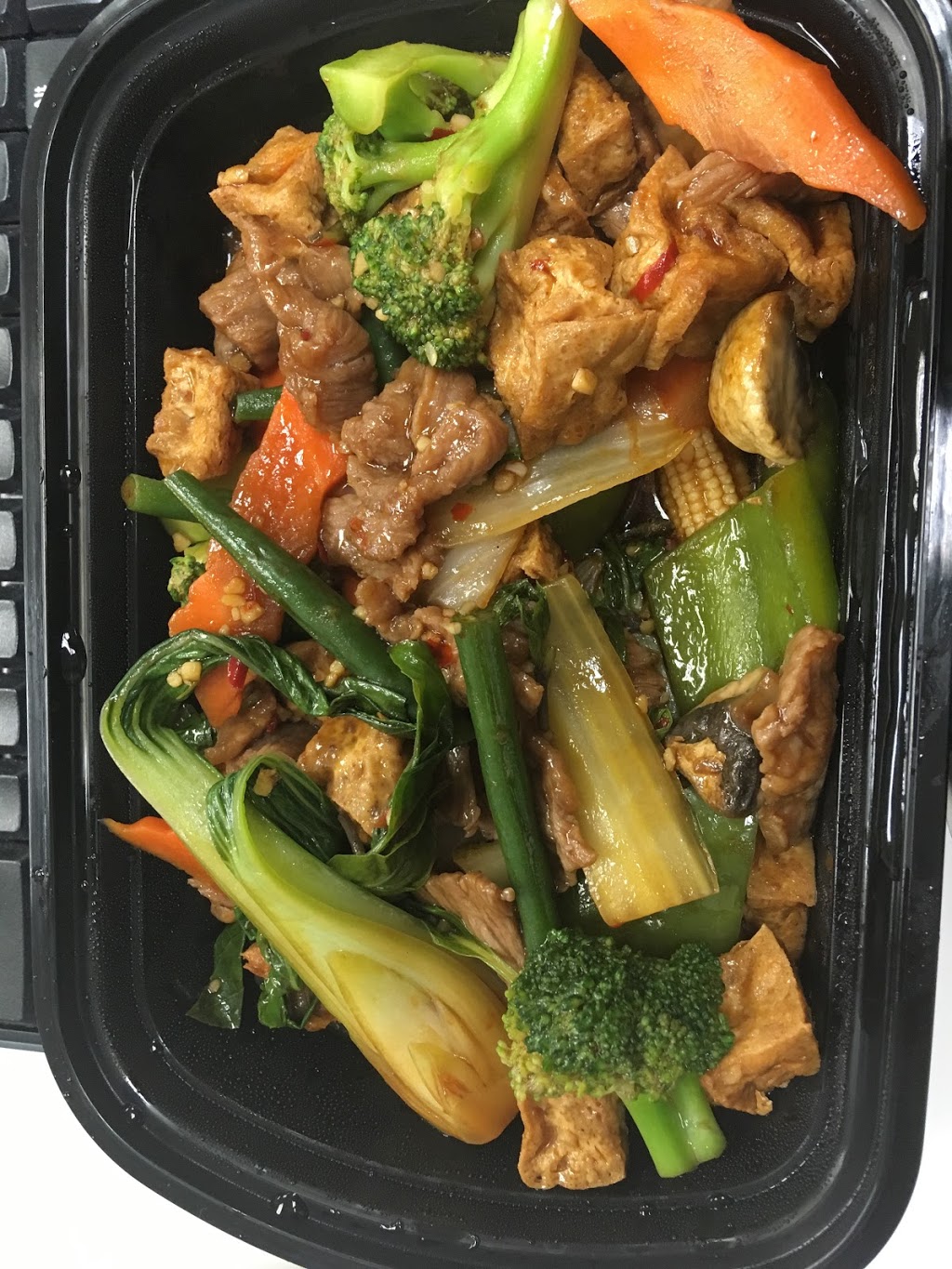 Funky Thai 2 Go | 3420 Rebecca St #3, Oakville, ON L6L 6W2, Canada | Phone: (905) 465-1218