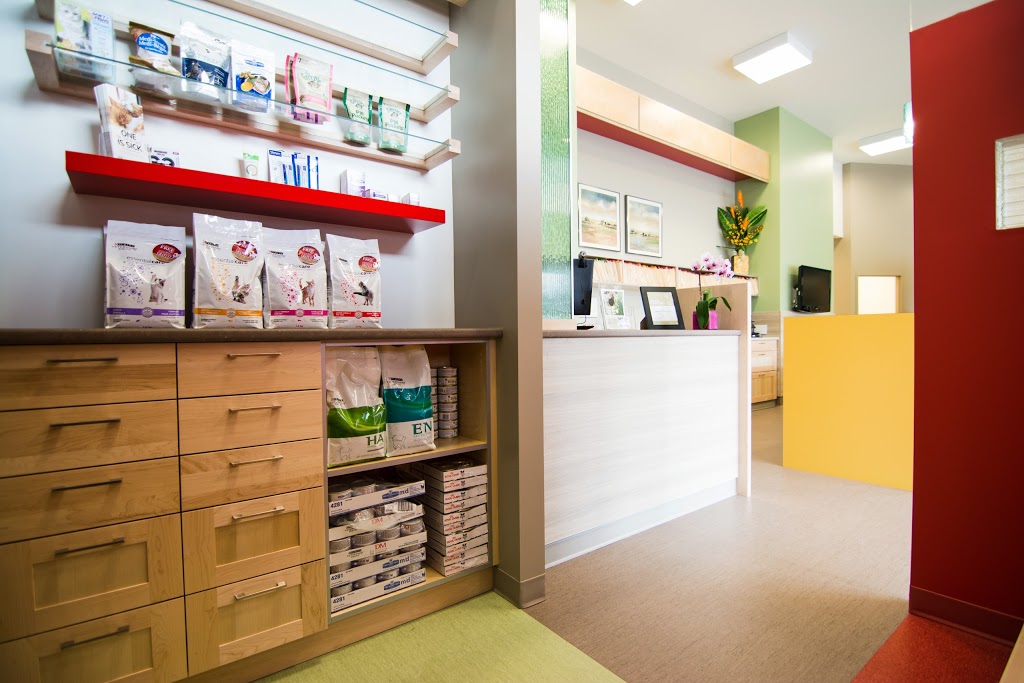 East St. Paul Animal Hospital | 3014 Henderson Hwy #9, East Saint Paul, MB R2E 0H9, Canada | Phone: (204) 661-2183