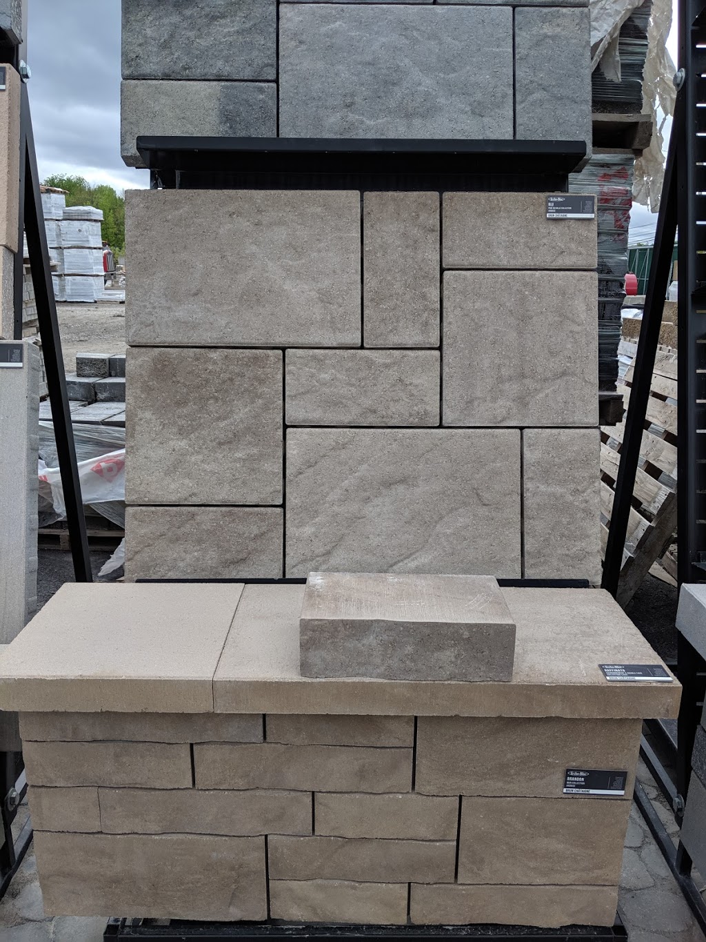 Montreal Brick & Stone - Vaudreuil | 550 Route de la Cité des Jeunes, Saint-Lazare, QC J7T 2A7, Canada | Phone: (450) 455-5658