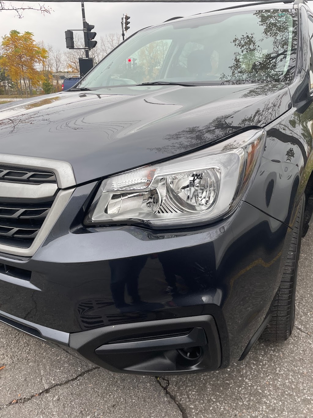 Carrossier ProColor LaSalle A.M | 2958 Rue Lapierre, Montréal, QC H8N 2W9, Canada | Phone: (514) 595-1000
