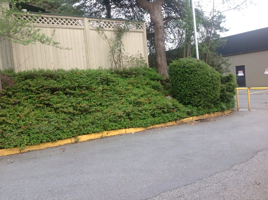 Cypress Gardens | 615 Westview Pl, North Vancouver, BC V7N 3X5, Canada | Phone: (604) 987-8708