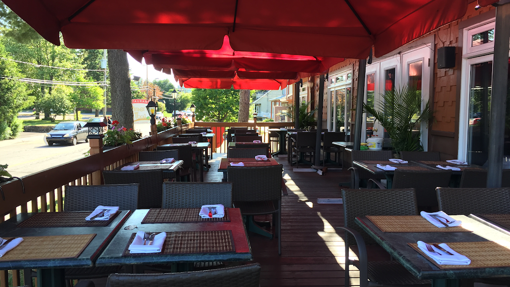 Restaurant Piment Thaï | 401 Rue Principale, Saint-Sauveur, QC J0R 1R0, Canada | Phone: (450) 227-3800