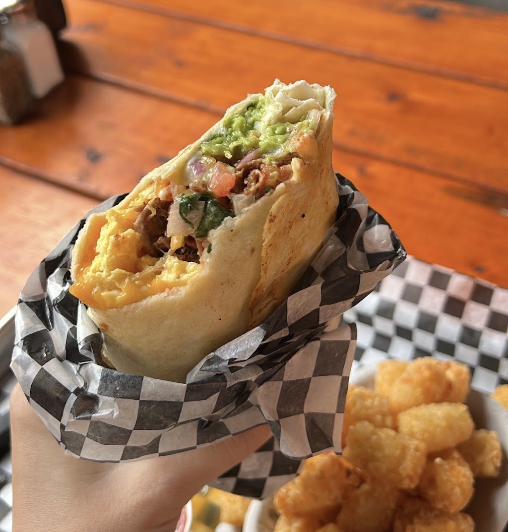 Jones Bar B Que Langford | 731 Goldstream Ave, Victoria, BC V9B 2X4, Canada | Phone: (250) 590-1581