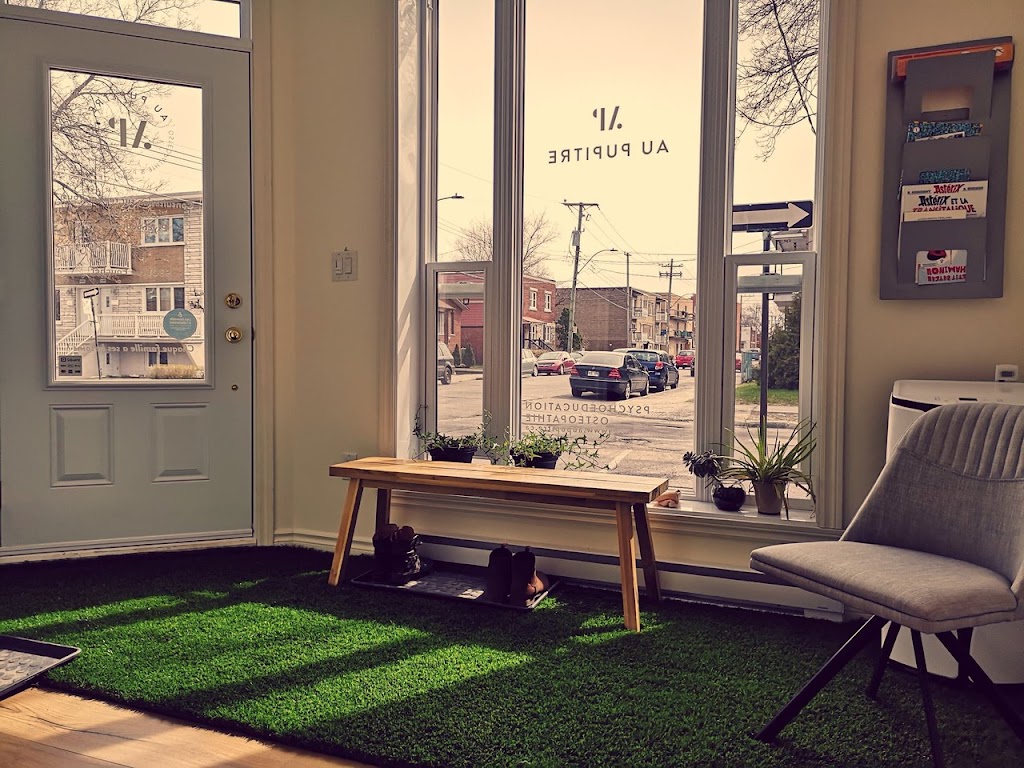Au Pupitre | 9301 Rue Foucher, Montréal, QC H2M 1W1, Canada | Phone: (514) 755-5768