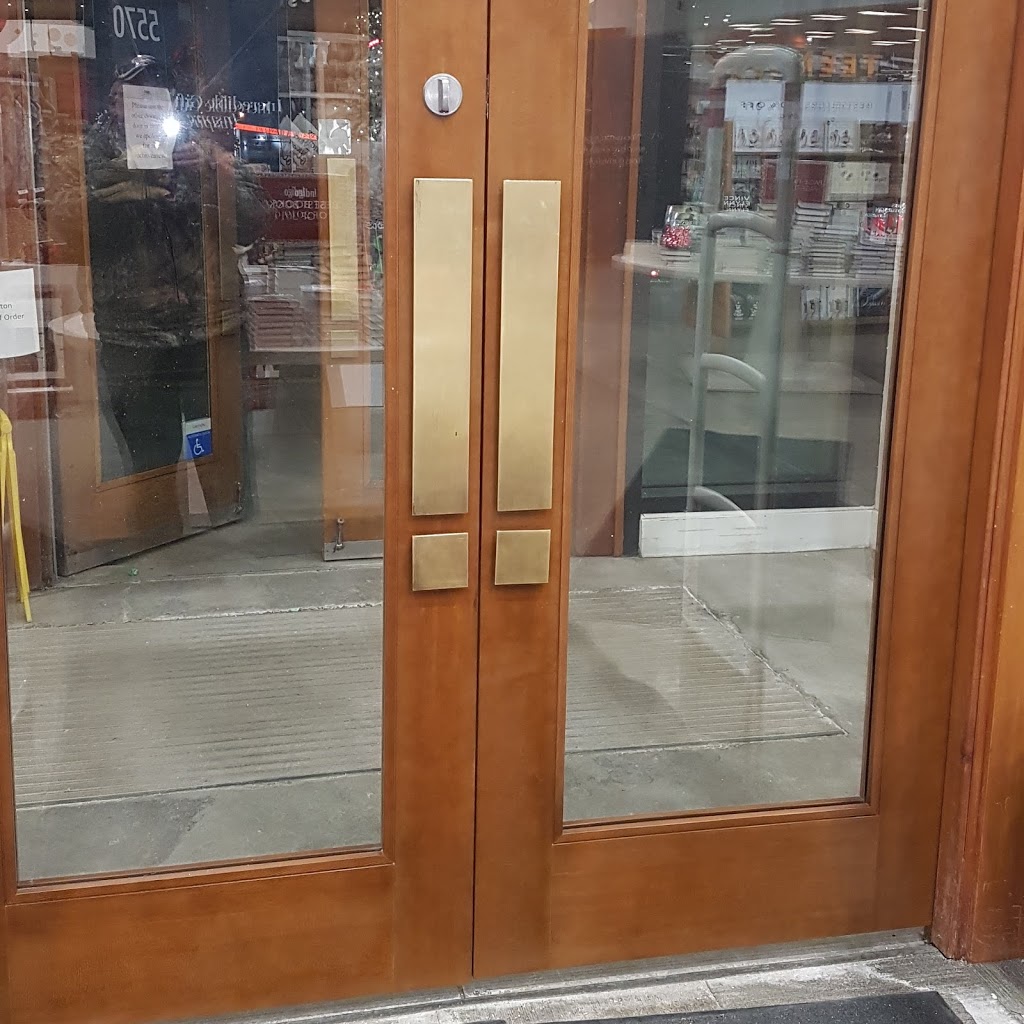 Infiniti door repair and services | 76 Evansmeade Common NW, Calgary, AB T3P 1E7, Canada | Phone: (403) 807-9703