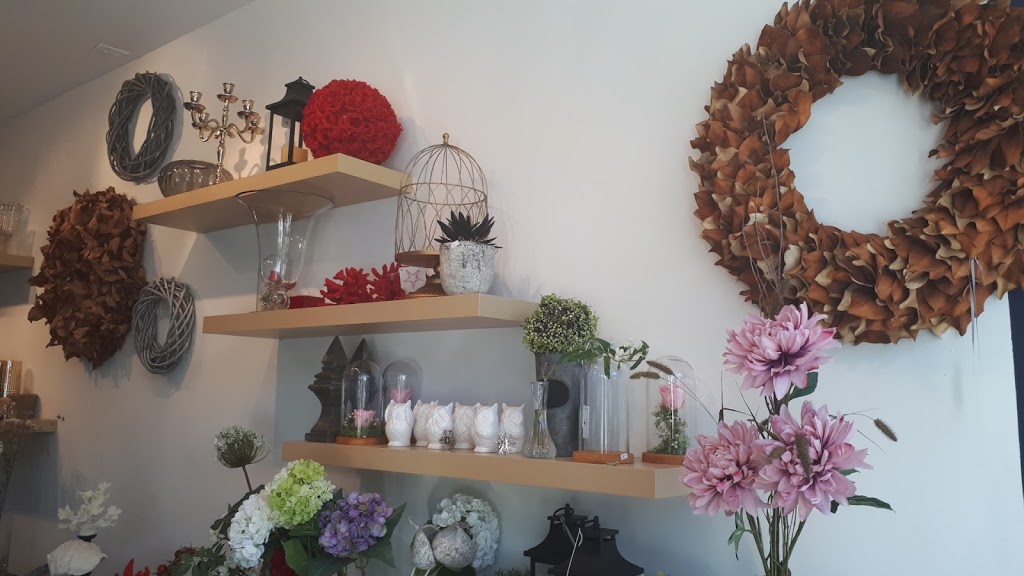Bourgeon fleuriste | 1218 Rue Fleury E, Montréal, QC H2C 1R1, Canada | Phone: (514) 384-1616