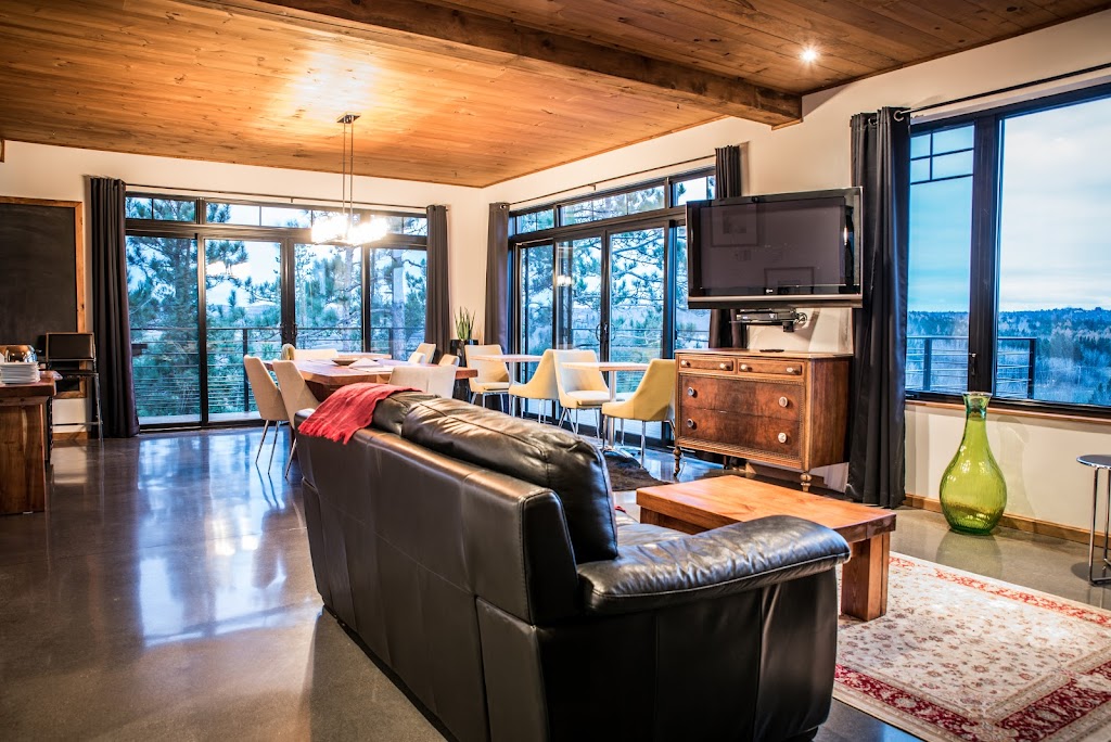 Gîte Du Haut Des Arbres | 744 du, Chem. du Ruisseau-Lachance, Chicoutimi, QC G7H 5A7, Canada | Phone: (418) 815-4667