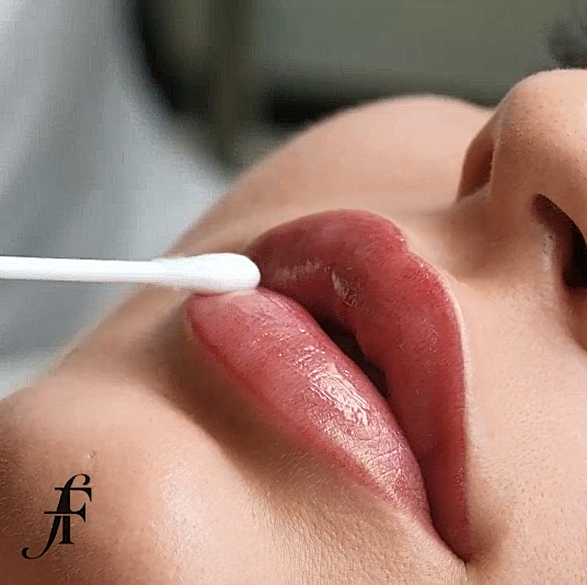 Face First Permanent Makeup and Esthetics | 1350 Kitchener Ave, Ottawa, ON K1V 6W2, Canada | Phone: (888) 302-2525