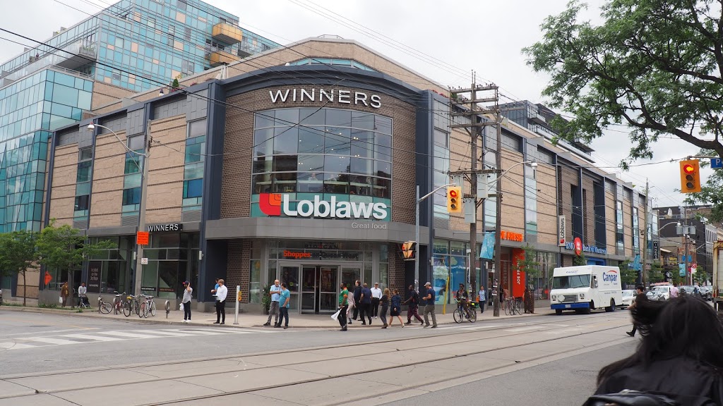 Joe Fresh | 589 Queen St W Unit 4, Toronto, ON M5V 2B7, Canada | Phone: (416) 361-6342