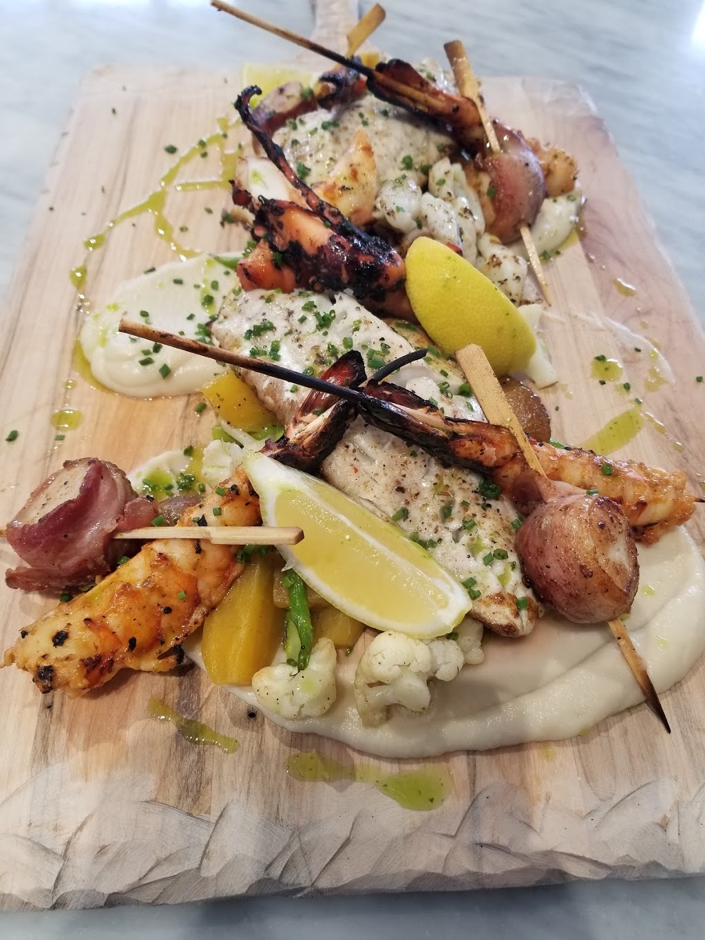 Lorrain à la Mer | 145-d Boul Labelle, Rosemère, QC J7A 1B1, Canada | Phone: (450) 951-7785