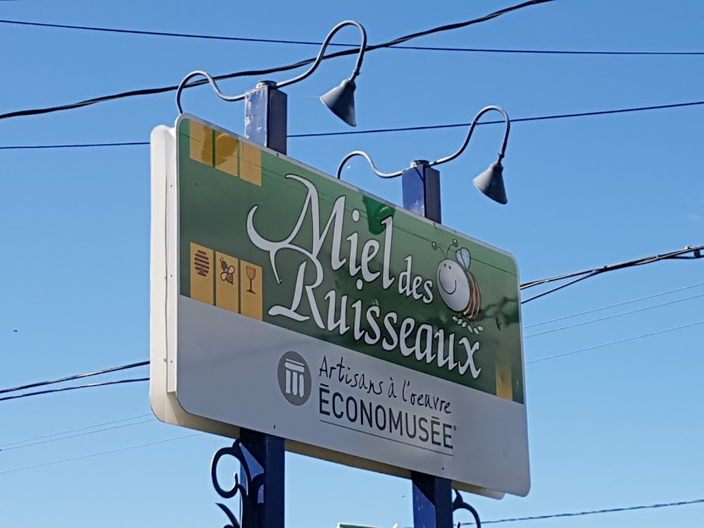 Miel Des Ruisseaux - Honey Farm & Meadery | 2920 Rte du Lac O, Alma, QC G8B 5V2, Canada | Phone: (418) 668-7734