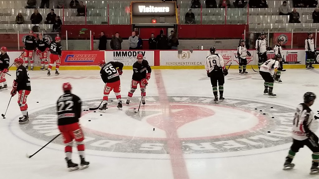 Colisée de Laval | 1110 Av. Desnoyers, Laval, QC H7C 1Y5, Canada | Phone: (450) 661-7738