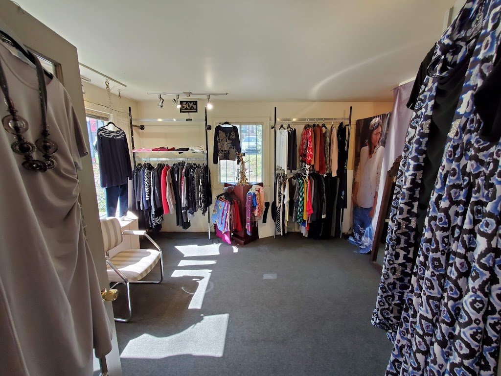 Boutique PTites Folies | 799 Bd de Sainte-Adèle, Sainte-Adèle, QC J8B 2N1, Canada | Phone: (450) 229-6464
