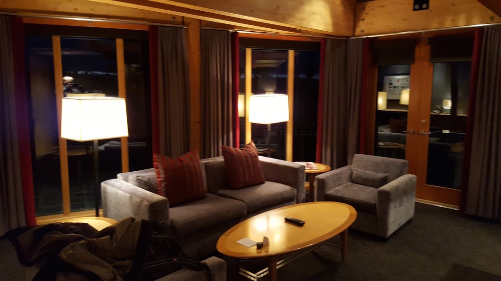 Azuridge Hotel | Foothills No. 31, AB T0L 1W0, Canada | Phone: (403) 931-0100