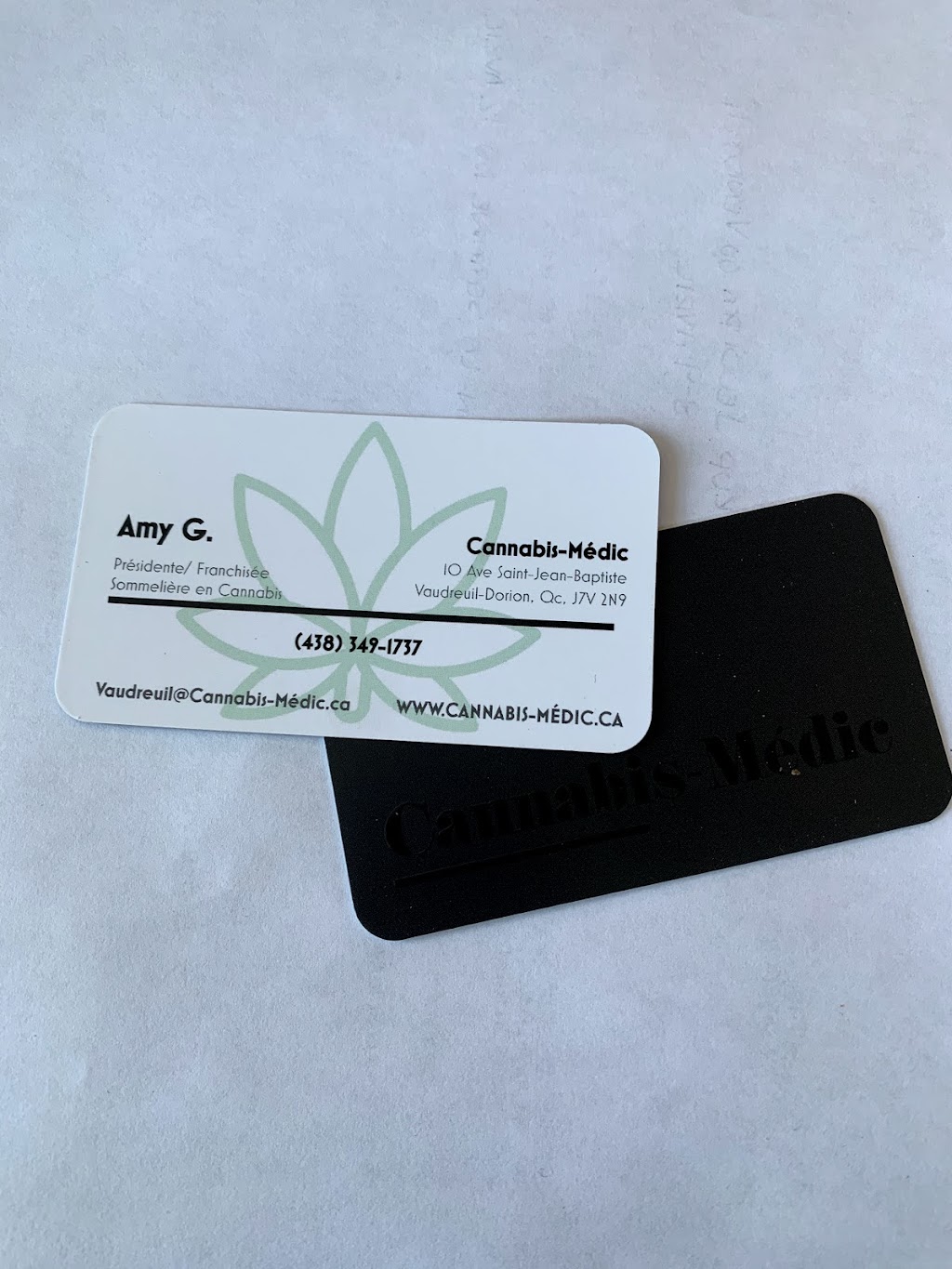 Cannabis Médic | 10 Av. Saint-Jean-Baptiste, Vaudreuil-Dorion, QC J7V 2N9, Canada | Phone: (438) 349-1737