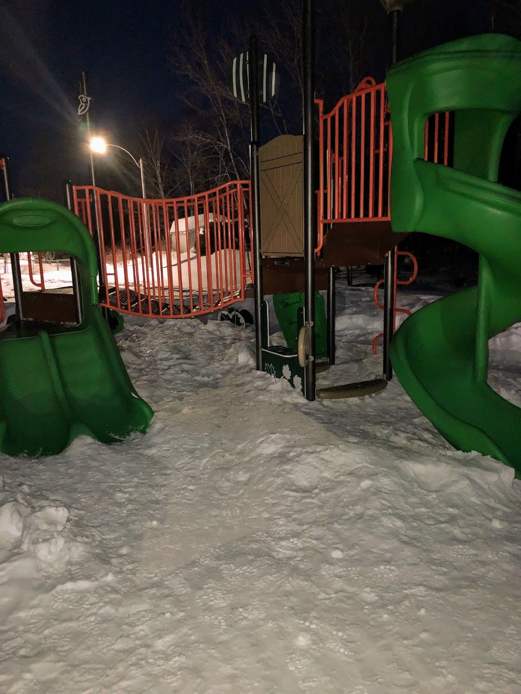 Parc Du Cap | 883 86e, Rue Privee, Saint-Georges, QC G5Y 7B3, Canada | Phone: (418) 226-0997