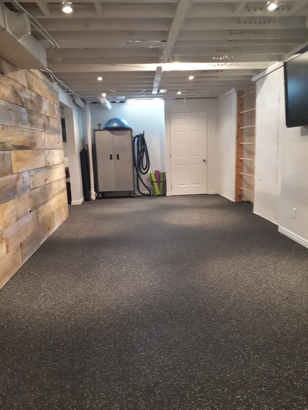 The HIIT House Fitness Studio | 15 Royal Feathers St, Markham, ON L6B 1K9, Canada | Phone: (416) 573-0111