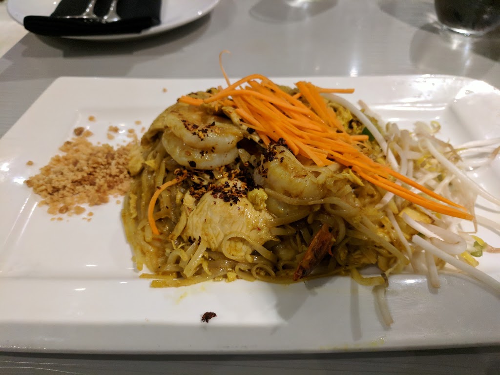 Bangkok Spoon Deluxe | 57 King St W, Dundas, ON L9H 1T5, Canada | Phone: (905) 628-8808