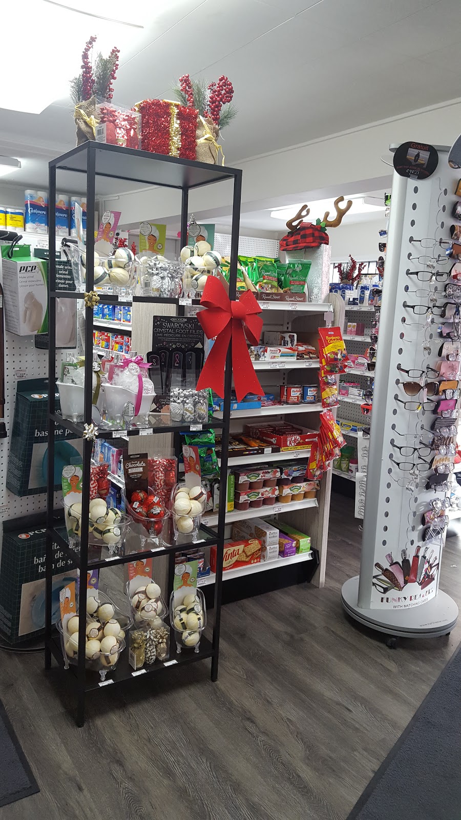Constance Bay Pharmacy | 131 Constance Bay Rd, Woodlawn, ON K0A 3M0, Canada | Phone: (613) 832-7707