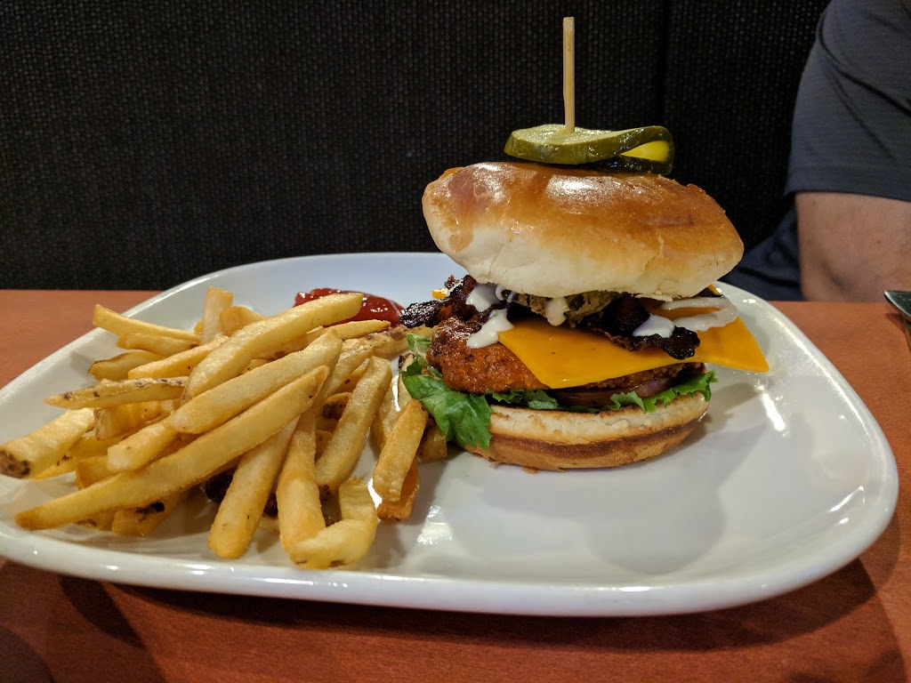 Boston Pizza | 35 Woodlawn Rd W, Guelph, ON N1H 1G8, Canada | Phone: (519) 826-5200