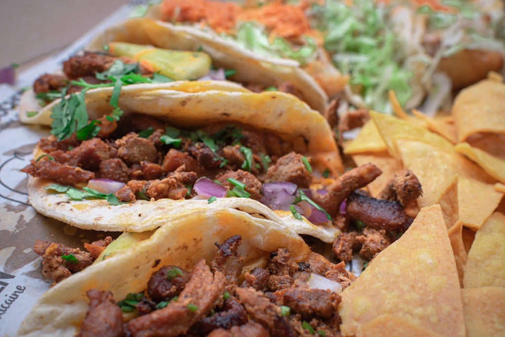 Tacochon Restaurant Mexicain | 2212 Bd du Curé-Labelle, Laval, QC H7T 1R1, Canada | Phone: (450) 934-0848