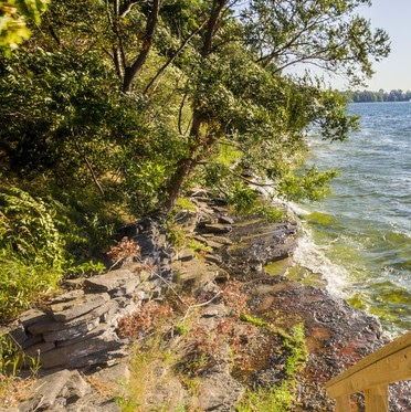 MacNeil Blue Island | 2550 Front Rd, Stella, ON K0H 2S0, Canada | Phone: (613) 438-2233