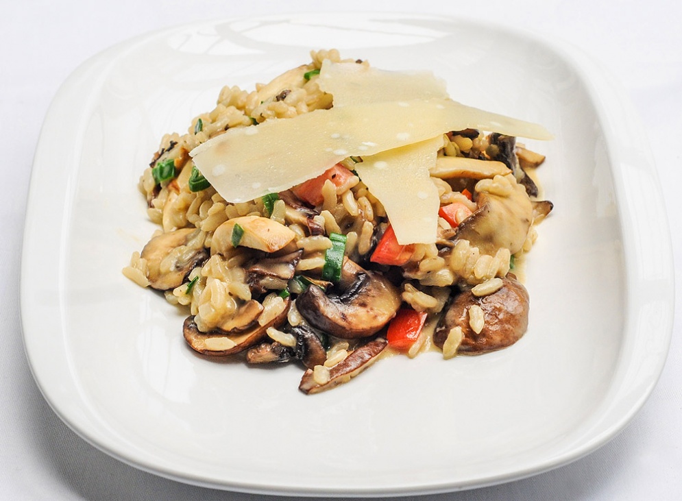 17 Steakhouse & Bar | 5165 Dixie Rd, Mississauga, ON L4W 4G1, Canada | Phone: (905) 614-1701