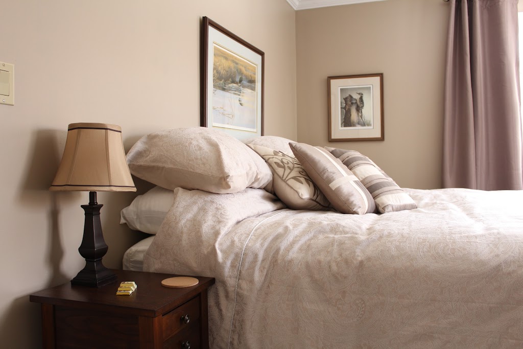 Tailwinds B&B | 17 Station St, Hillsburgh, ON N0B 1Z0, Canada | Phone: (519) 855-3242