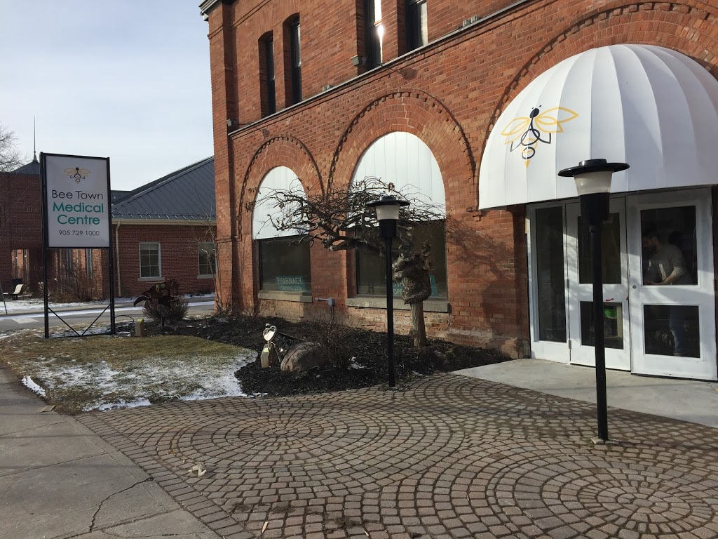 Bee Town Medical Center | 34 Main St W, Beeton, ON L0G 1A0, Canada | Phone: (905) 729-1000
