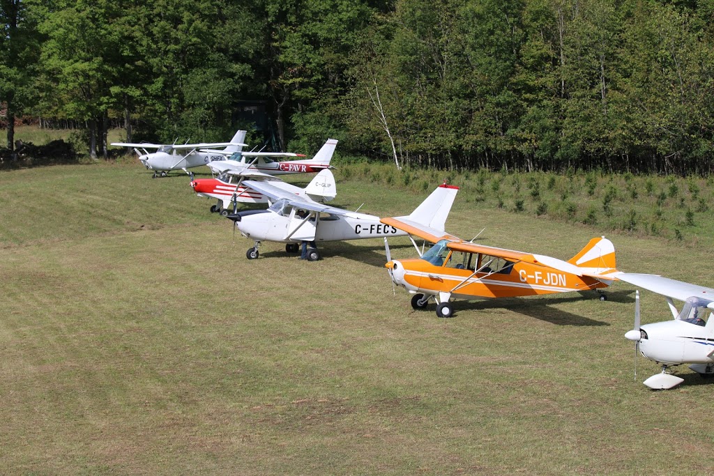 Aerodrome Saint-Bernard de Lacolle | 284 Rang Fisher N, Saint-Bernard-de-Lacolle, QC J0J 1V0, Canada | Phone: (450) 246-3389