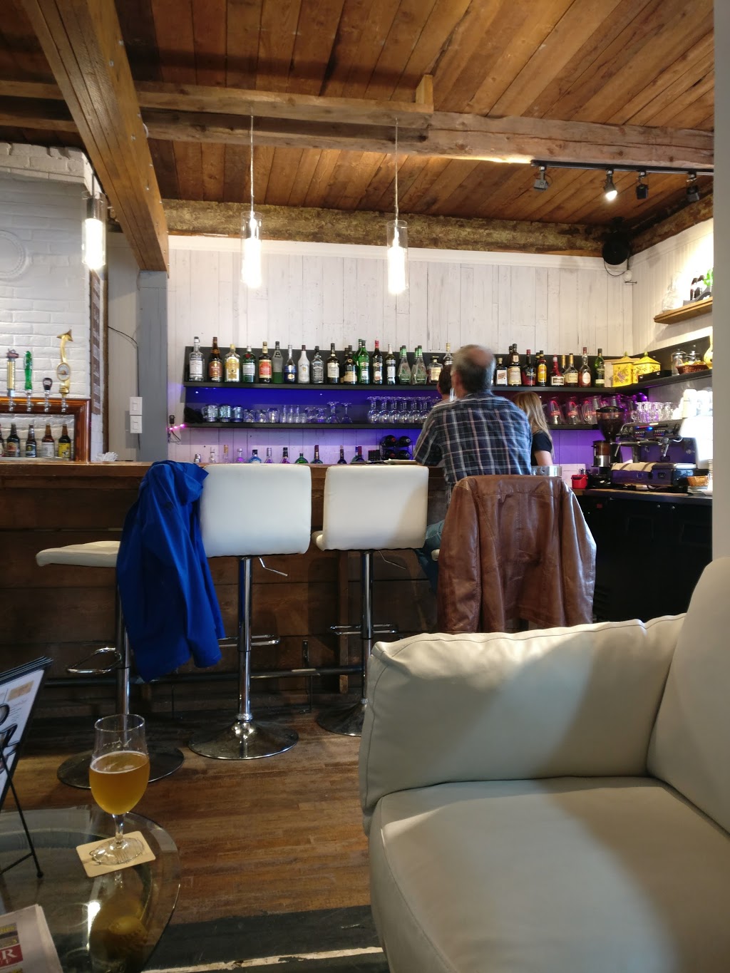 Resto Bar Chez Moi | 241 Chemin du Roy, Deschambault, QC G0A 1S0, Canada | Phone: (418) 286-6691