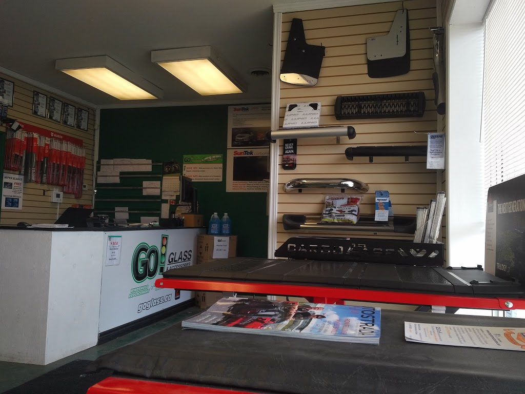 Go! Glass Kitchener Manitou Dr. | Windshield Repair & Replacemen | 300 Manitou Dr Unit #E, Kitchener, ON N2C 1L3, Canada | Phone: (519) 748-2177