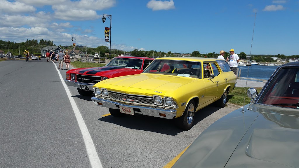 Bay Roberts Hotel | 72-76 Water St, Bay Roberts, NL A0A 1G0, Canada | Phone: (709) 786-4700