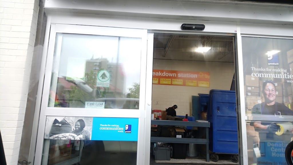 Goodwill Bookstore and Donation Centre | 979 Wellington Rd, London, ON N6E 3A9, Canada | Phone: (519) 668-7509