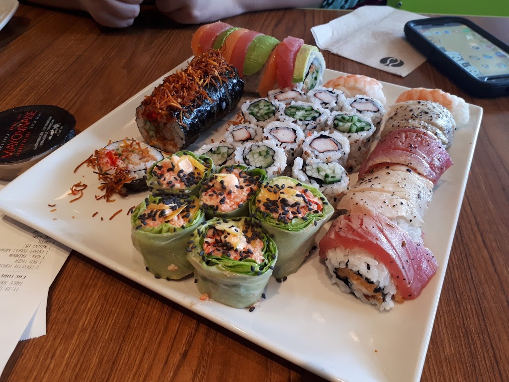 Sushi Shop | 633 Boulevard Jutras E, Victoriaville, QC G6P 7H4, Canada | Phone: (819) 795-3888