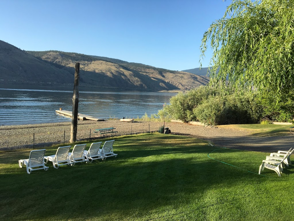 Lakeside Country Inn | 7001 Savona Access Rd, Savona, BC V0K 2J0, Canada | Phone: (250) 373-2528