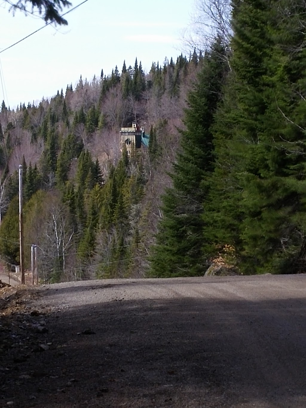 Exit Chalet - Le Refuge des Faîtes | 2315 Ch du Vieux 7 Rang, Sainte-Lucie-des-Laurentides, QC J0T 2J0, Canada | Phone: (800) 456-8745