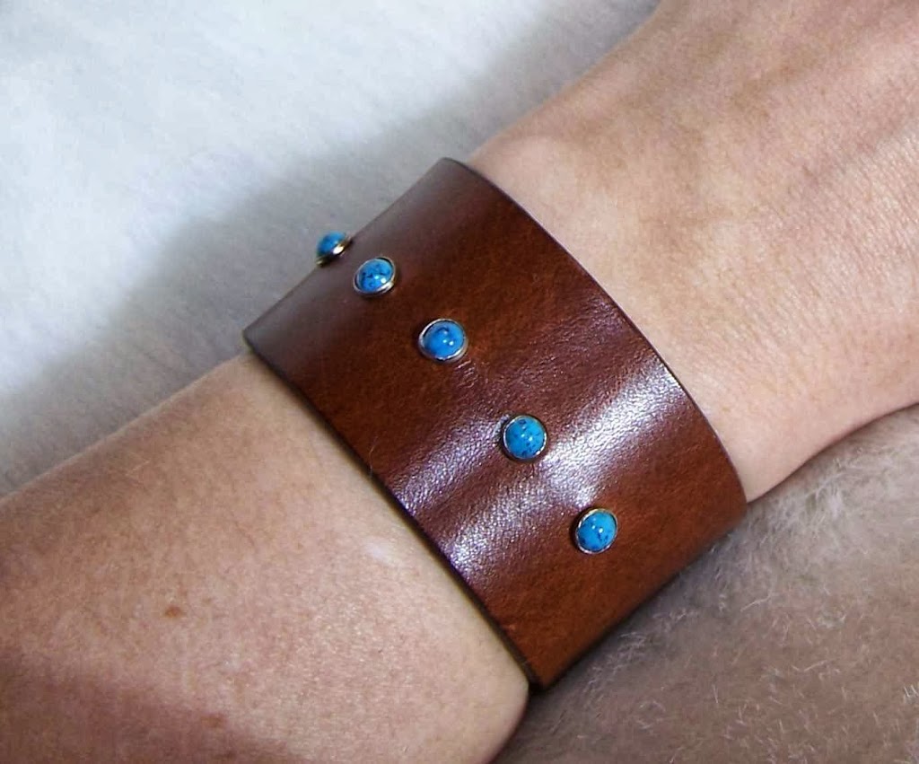 Water and Wind Artisan Accesories | 5068 47a Ave, Delta, BC V4K 1T8, Canada | Phone: (604) 940-0511