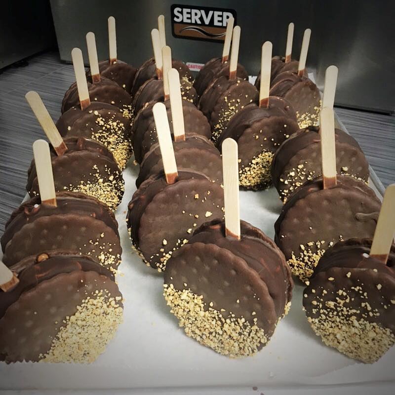 Whats The Scoop? | 618 Saskatchewan Ave W, Portage la Prairie, MB R1N 2K9, Canada | Phone: (204) 239-8555