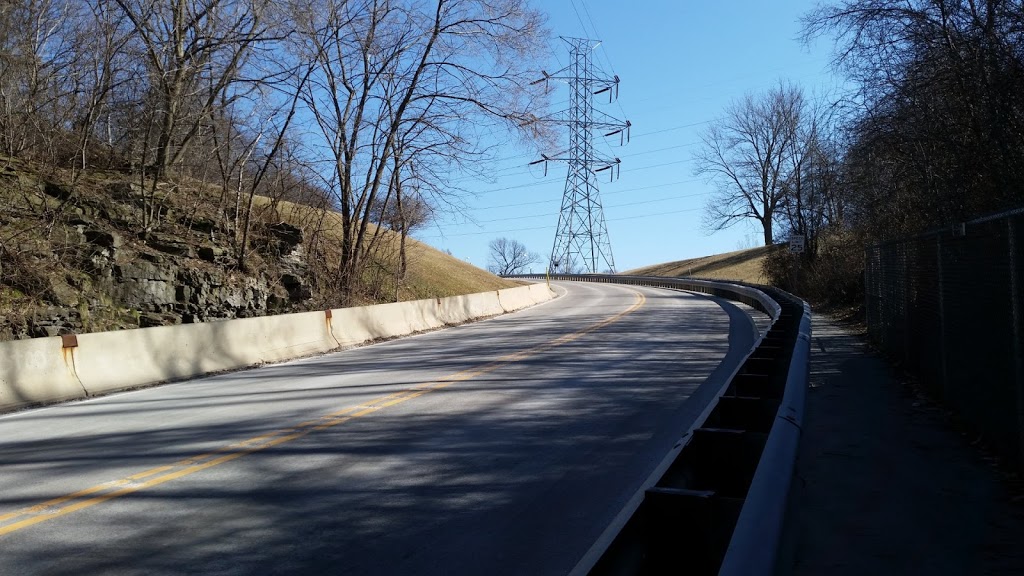 Fishing platform parking lot | Power Auth Srv Rd, Niagara Falls, NY 14305, USA