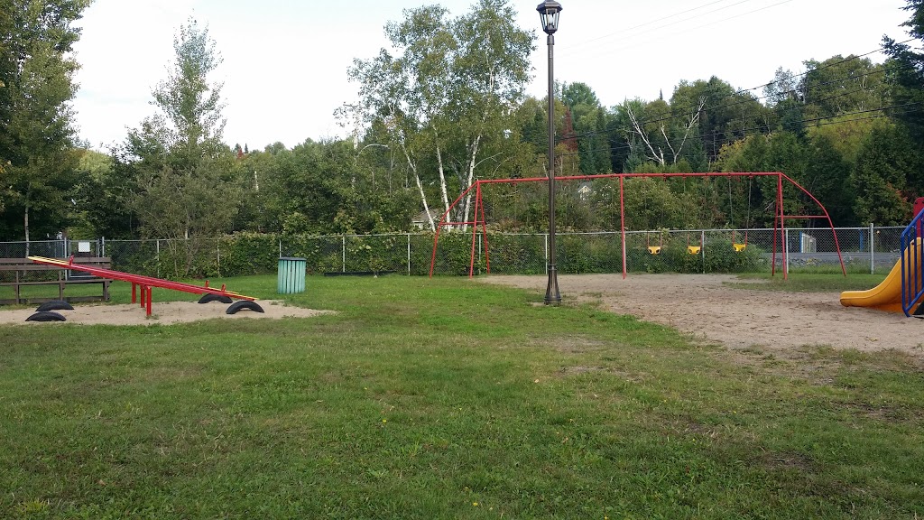St Anne Des Lacs Park | 695-747 Chemin de Ste Anne des Lacs, Sainte-Anne-des-Lacs, QC J0R 1B0, Canada