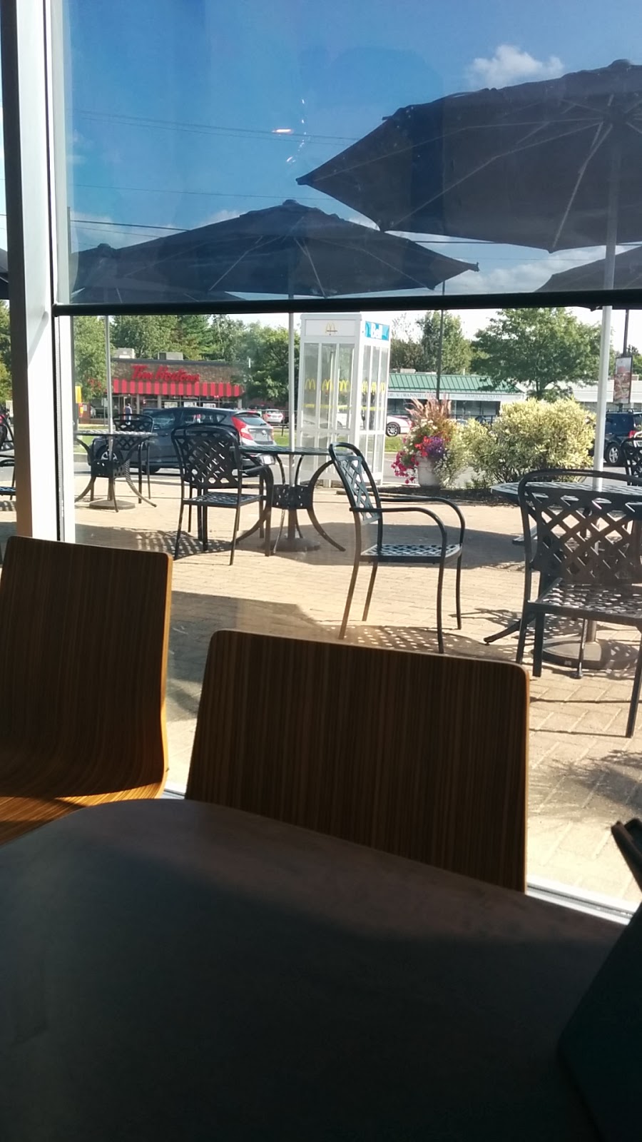 McDonalds | 670 King St E, Gananoque, ON K7G 1H3, Canada | Phone: (613) 382-4466